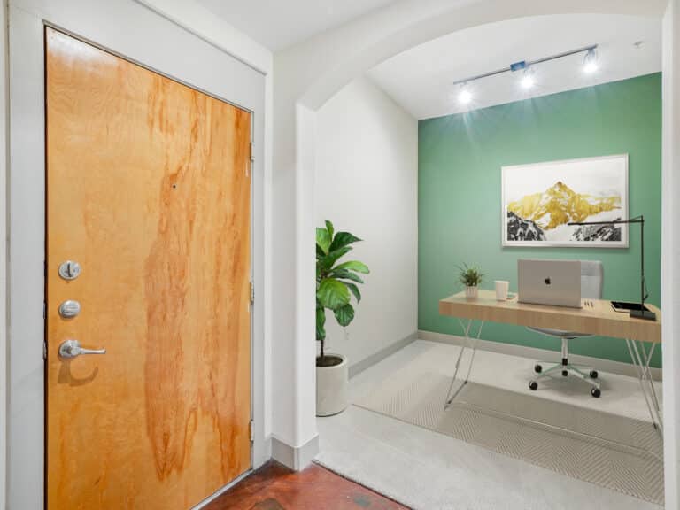 Lofts-at-Lakeview-apartments-office